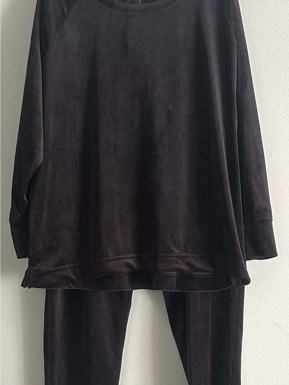 Time and Tru Black Straight Leg Pants & Top Set